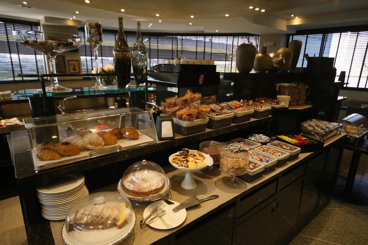 Hotel Motel Ascot Лиссоне Экстерьер фото
