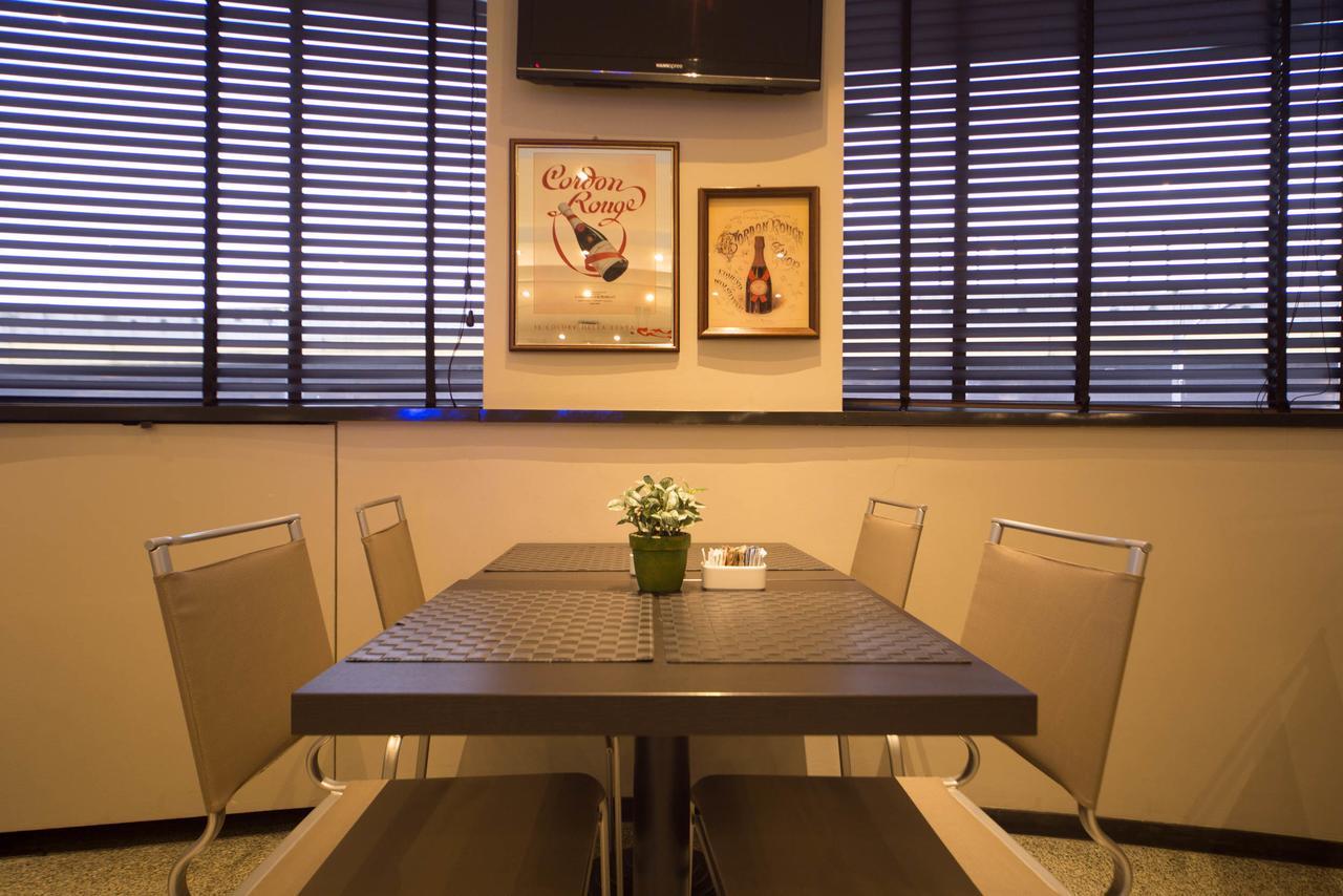Hotel Motel Ascot Лиссоне Экстерьер фото