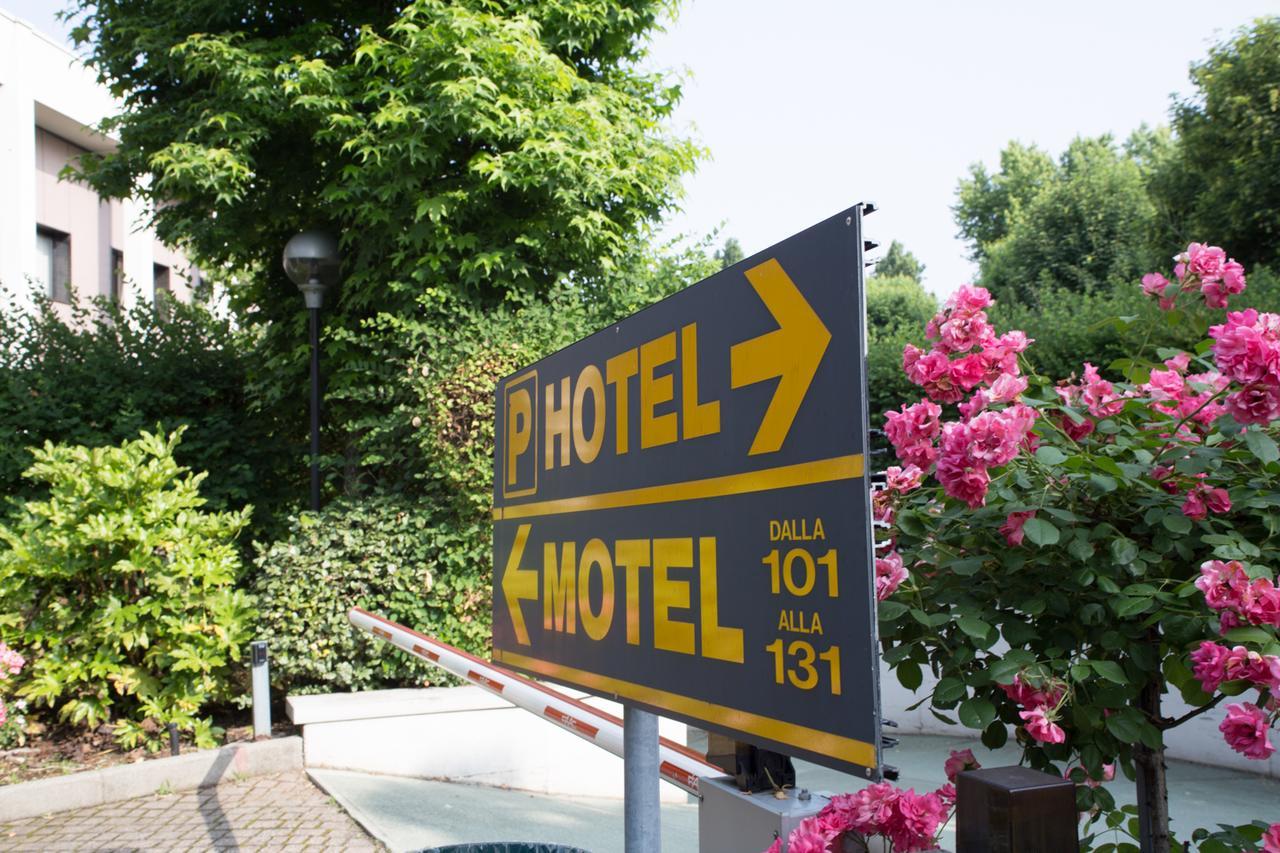 Hotel Motel Ascot Лиссоне Экстерьер фото